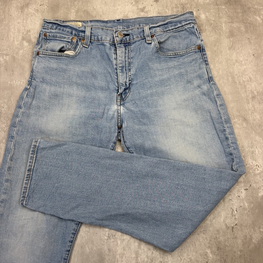 Levis Premium 512 Slim Taper Jeans Mens 33x30 Light Wash Blue Denim Work USA